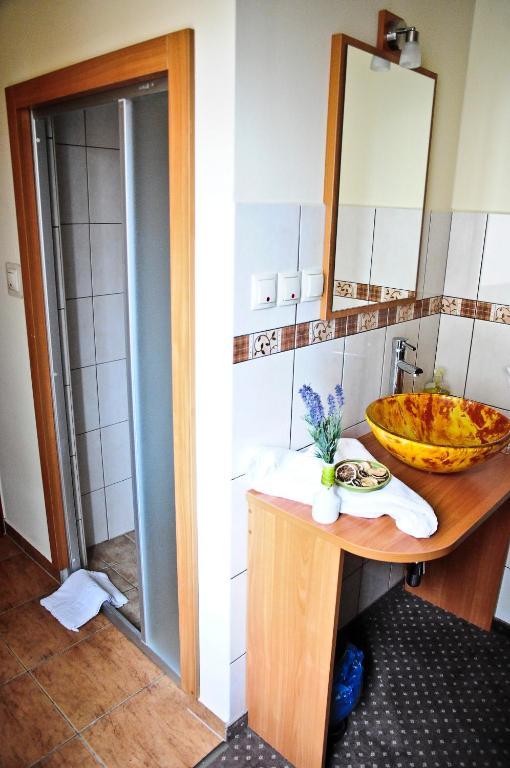 Osrodek Uslug Hotelarskich Kinga Wieliczka Camera foto